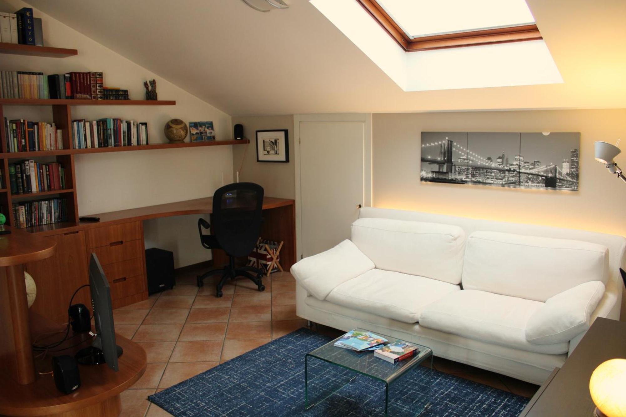 Bright Penthouse Close To Center With Terrace And Lake View Lecco Exterior foto
