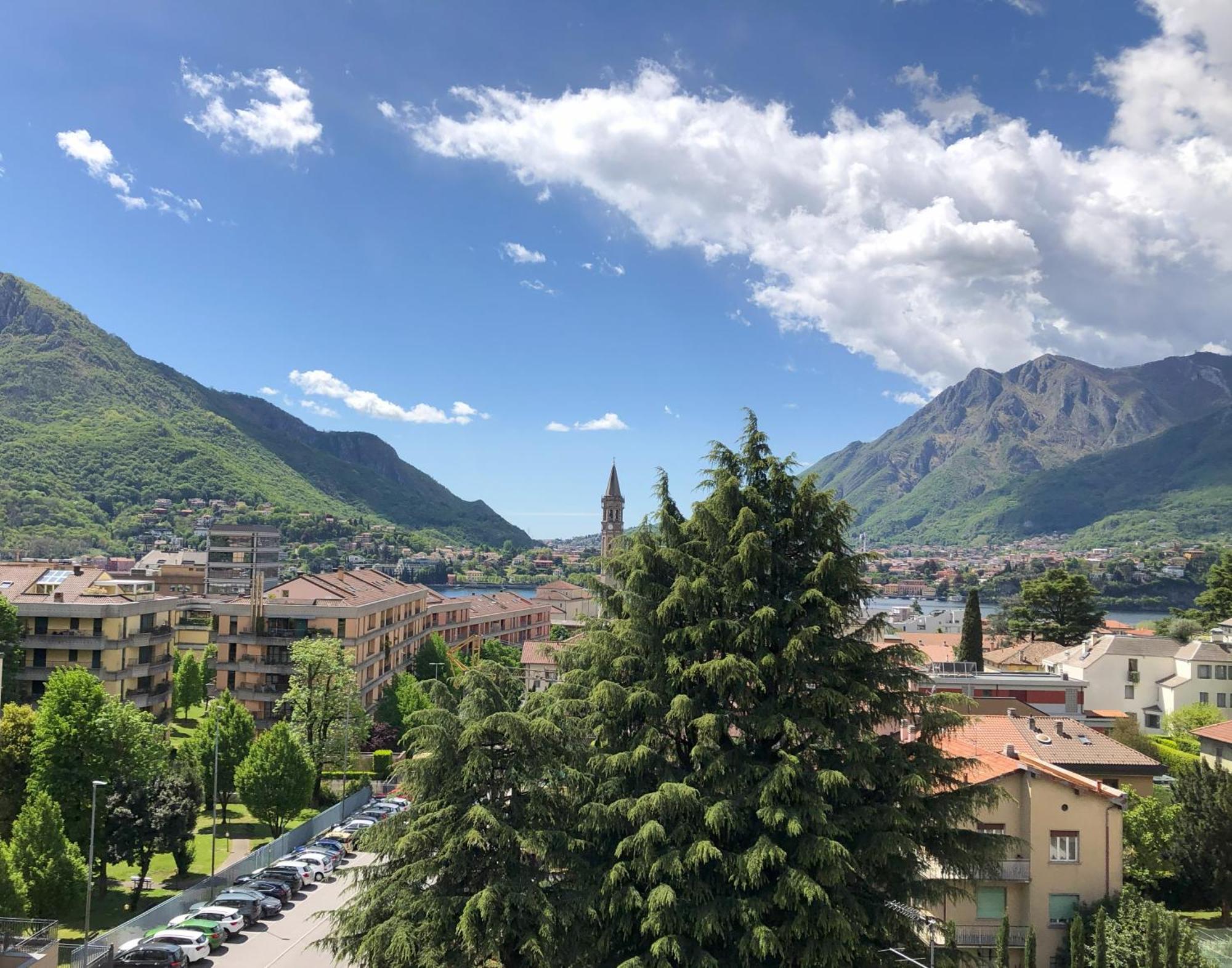 Bright Penthouse Close To Center With Terrace And Lake View Lecco Exterior foto